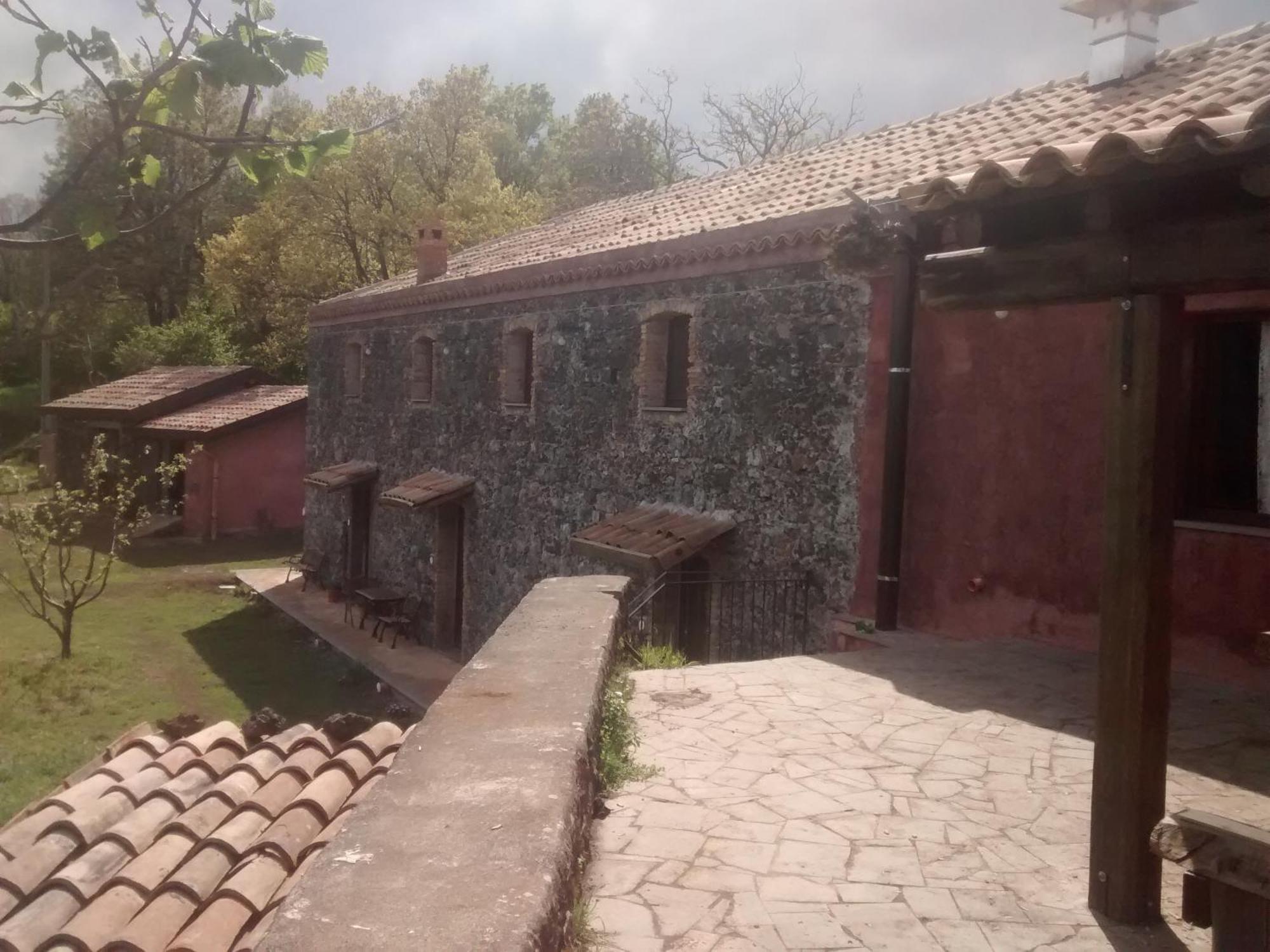 Agriturismo La Caraffara Sull' Etna Puntalazzo Exterior foto