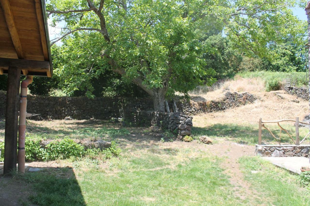 Agriturismo La Caraffara Sull' Etna Puntalazzo Exterior foto