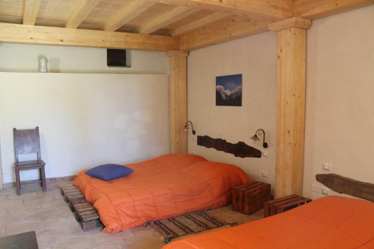 Agriturismo La Caraffara Sull' Etna Puntalazzo Exterior foto