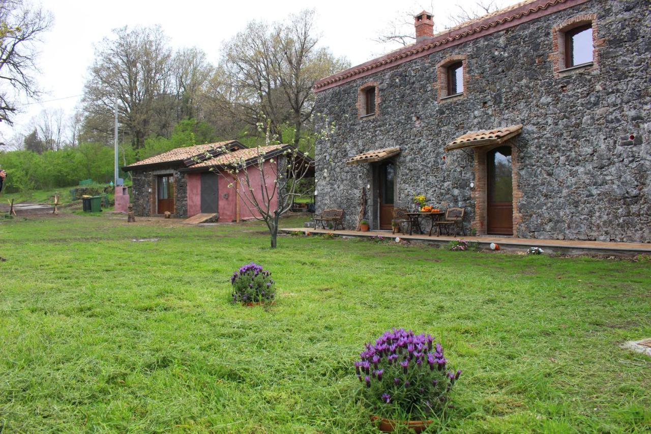 Agriturismo La Caraffara Sull' Etna Puntalazzo Exterior foto