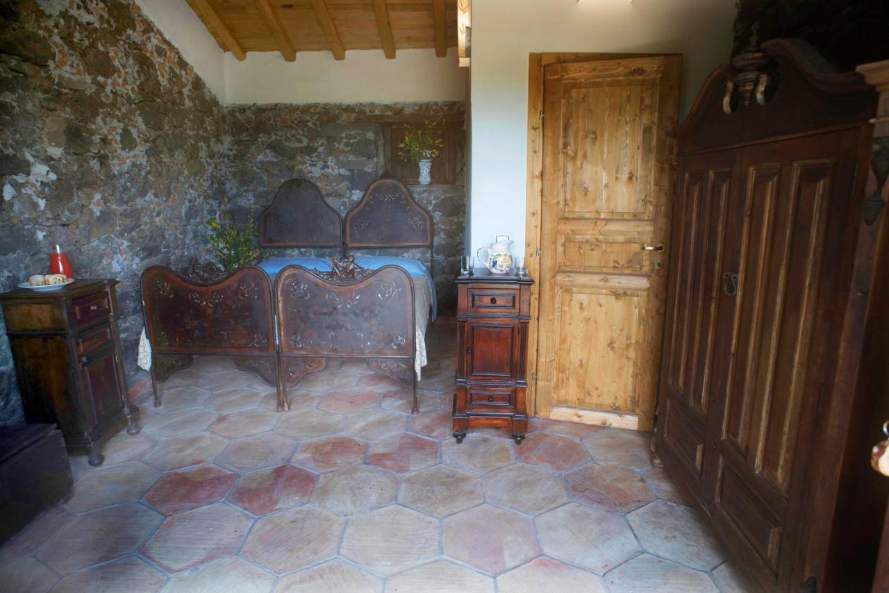 Agriturismo La Caraffara Sull' Etna Puntalazzo Exterior foto