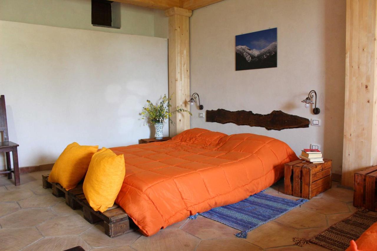 Agriturismo La Caraffara Sull' Etna Puntalazzo Exterior foto